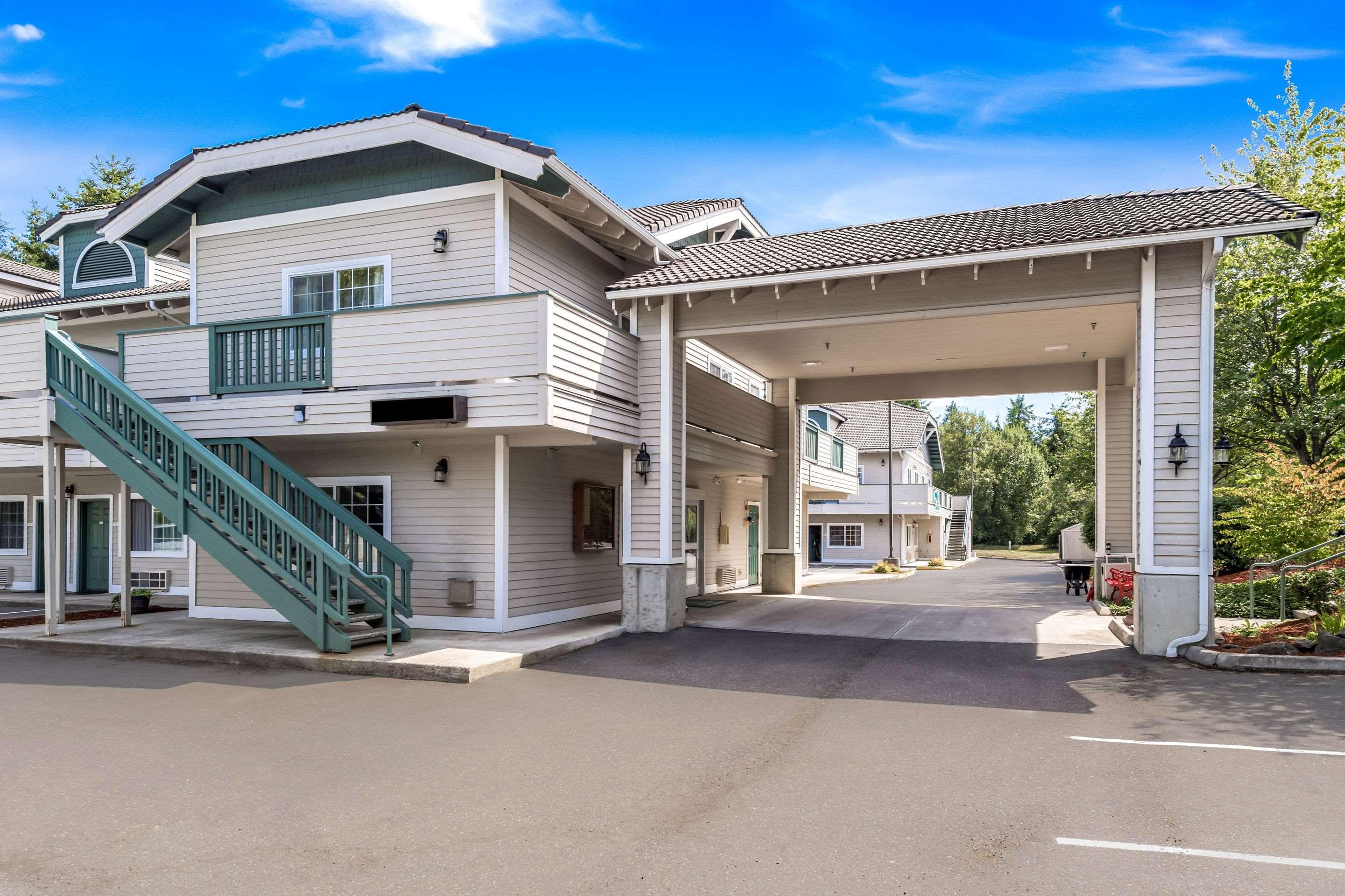 Quality Inn & Suites Bainbridge Island Buitenkant foto