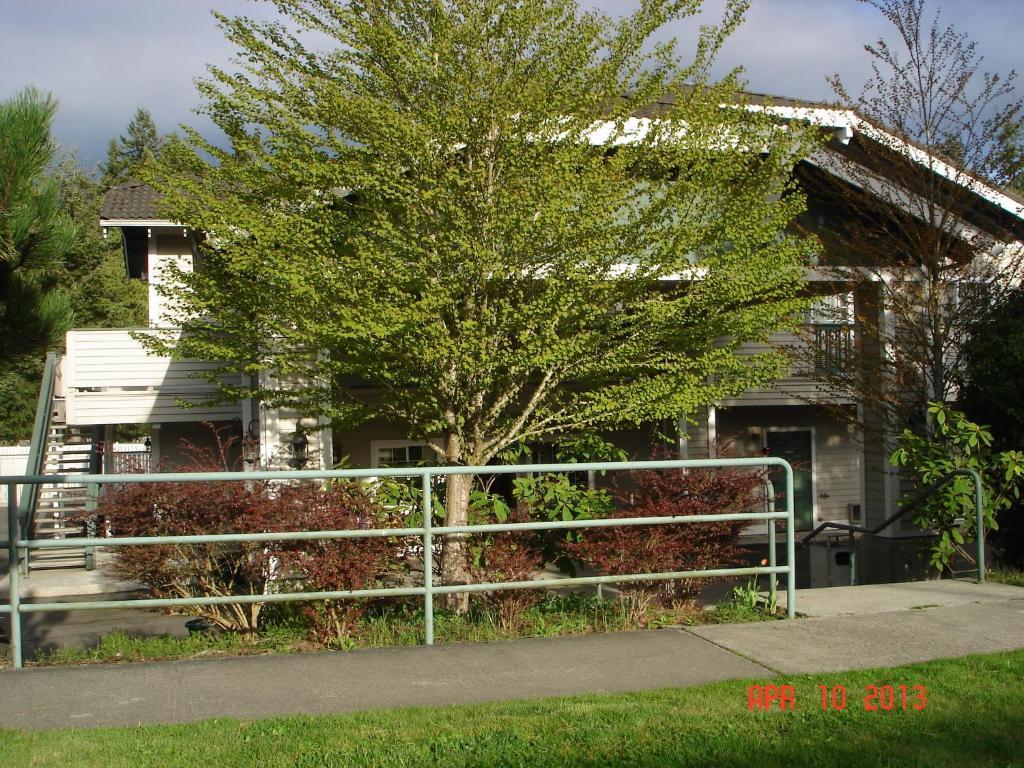 Quality Inn & Suites Bainbridge Island Buitenkant foto