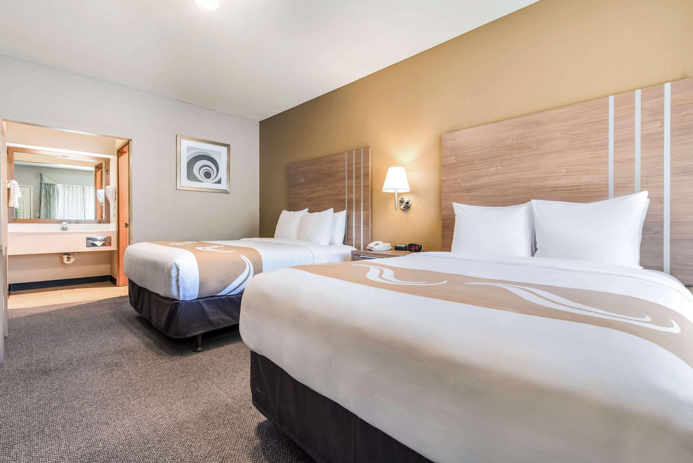 Quality Inn & Suites Bainbridge Island Buitenkant foto